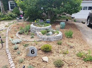 6 Meadowbrook Dr, Hadley, MA 01035