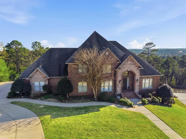 70 Bellegarde Dr, Little Rock, AR 72223