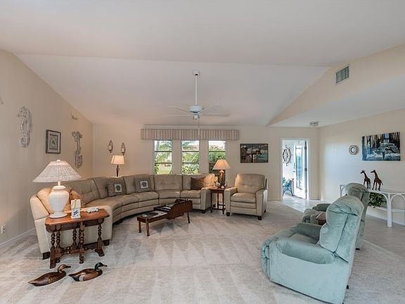 3rd image of 13 Bunker Ct