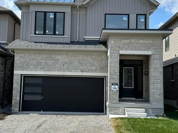 39 Prudhoe Ter, Barrie, ON L9J 0W2