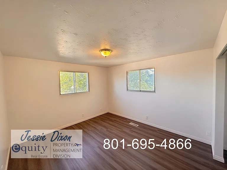 245 Briarwood Dr — Photo 13