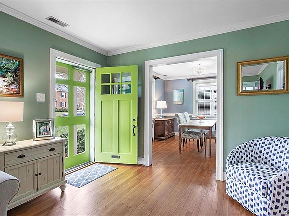 3rd image of 4632 Kensington Ave