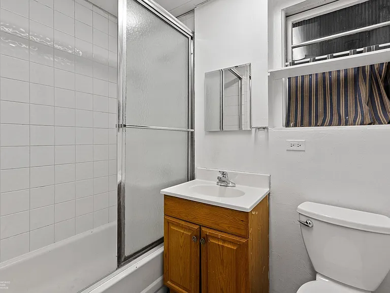 2309 W North Ave #3 — Photo 23