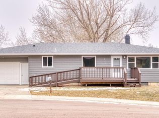 427 Circle Dr, Gillette, WY 82716