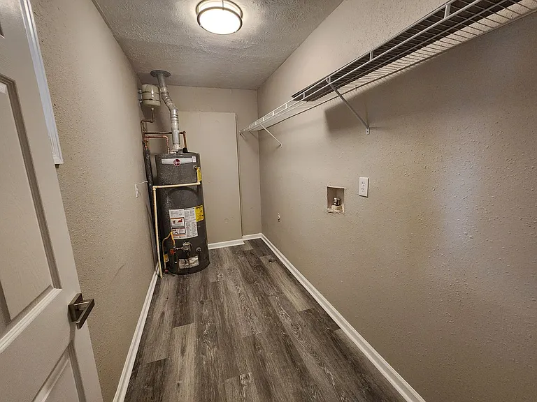 4524 Lasalle Dr — Photo 13
