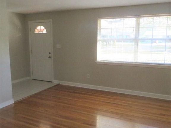 2nd image of 3570 Beagles St Unit A