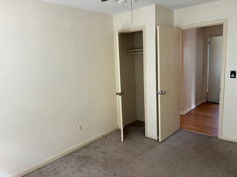 700 Roselle St — Photo 7