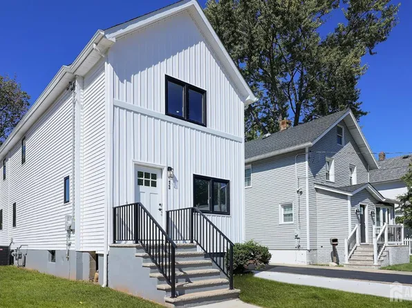 13 Columbus Ave, Edison, NJ 08817