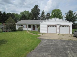 604 Blackhawk Rd, Beaver Falls, PA 15010