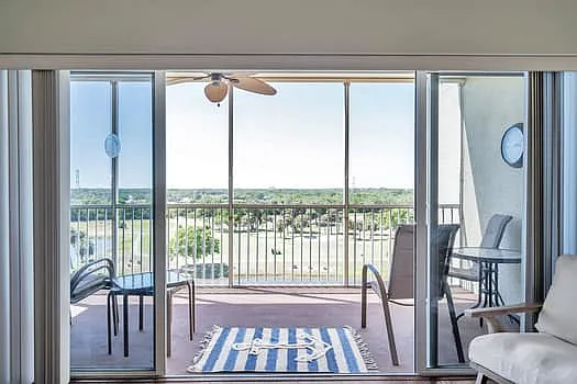 1200 Country Club Dr #1502 — Photo 3