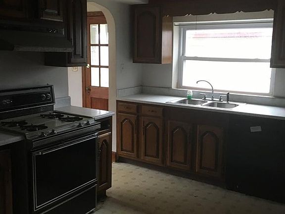 5th image of 1239 Woodland Dr