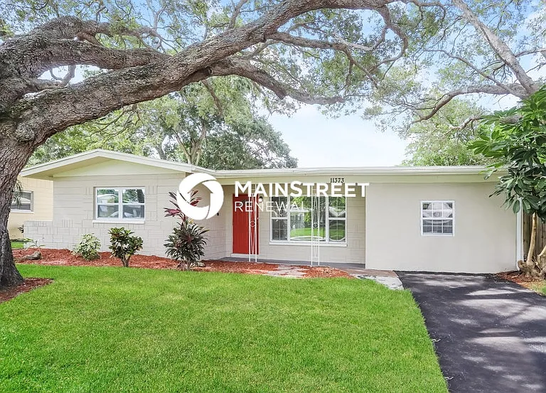 11373 116th Ave N — Photo 1