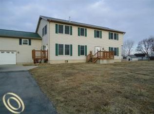 10229 U S Turnpike Rd, South Rockwood, MI 48179