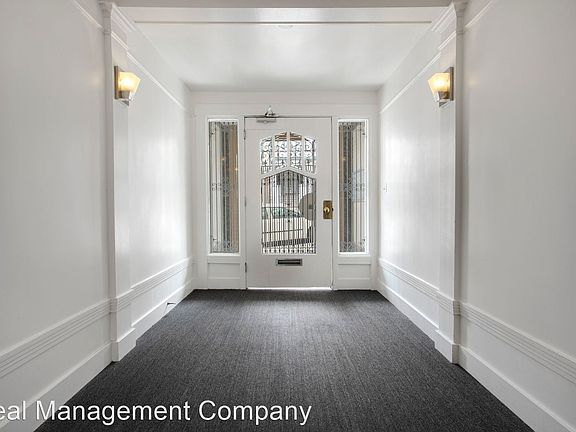 3rd image of 1445 Leavenworth St #6