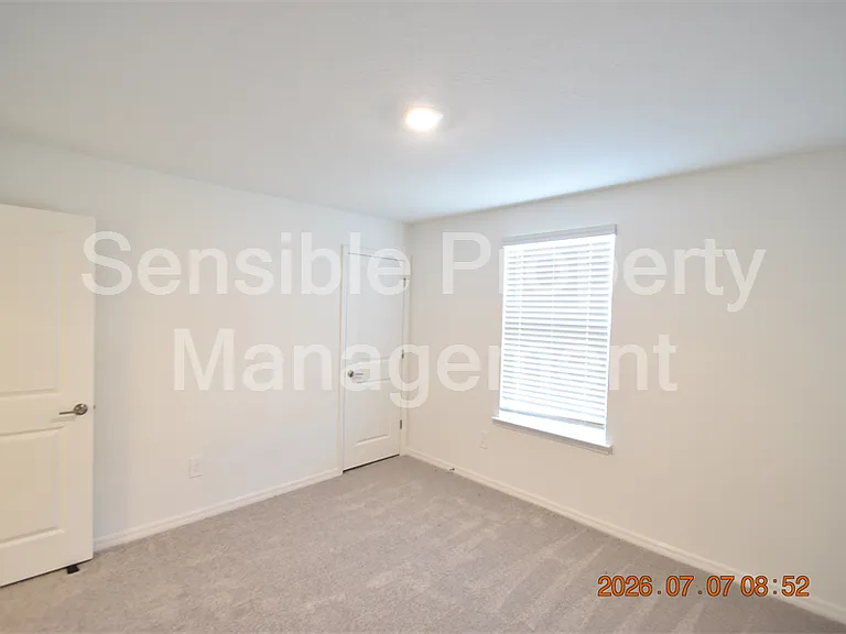 10056 Blazing Saddles Dr — Photo 7