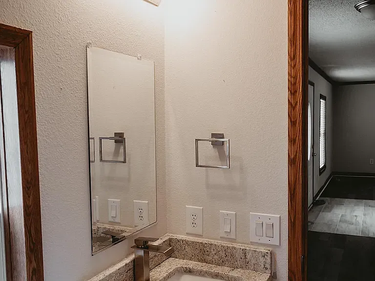 3606 W Lupine Dr — Photo 9