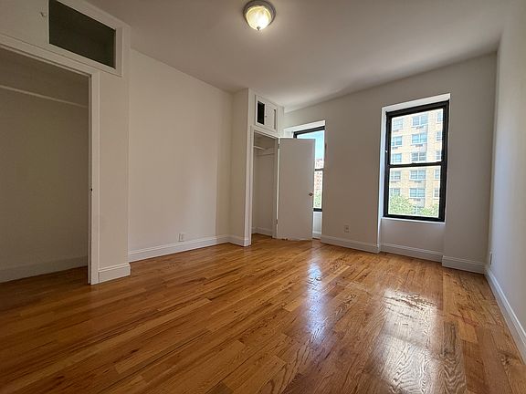 2nd image of 1601 York Ave APT 4a