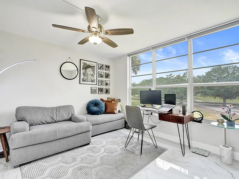545 Oaks Ln #204 — Photo 7
