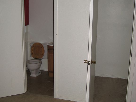 Master Bathroom & Master Closet