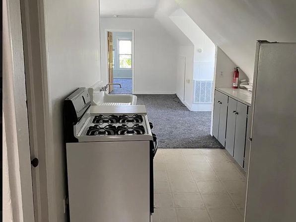 54 Mariner St #3