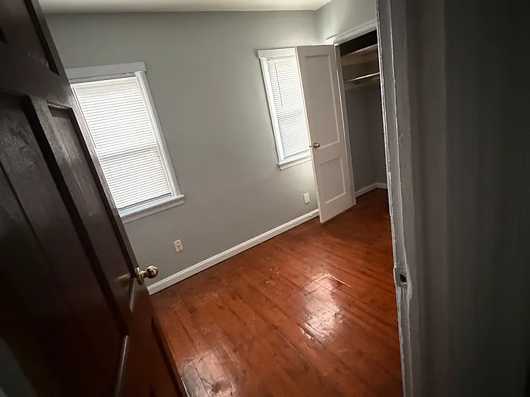2043 N Glenridge Dr #1 — Photo 3