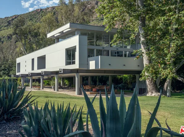 30047 Mulholland Hwy, Cornell, CA 91301