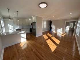 35 Trapelo Rd