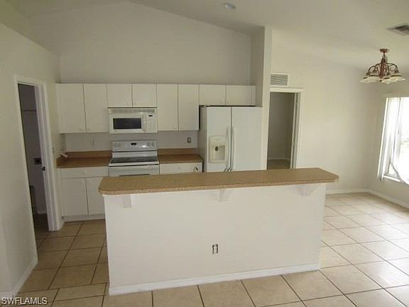 3rd image of 2917 Elaine Ave N Unit 8