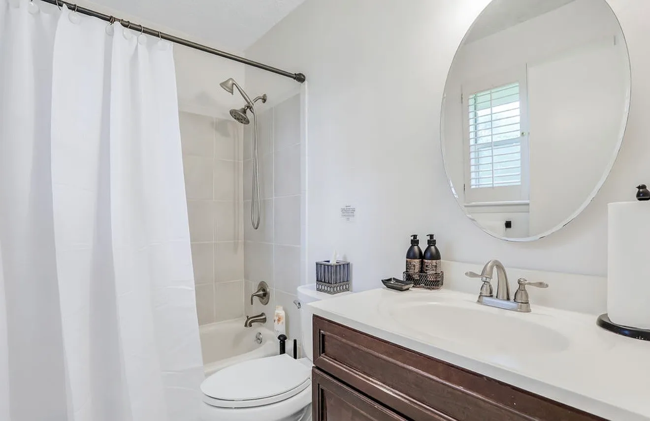 3 bed, 1822 sqft, $3,500 — Photo 4