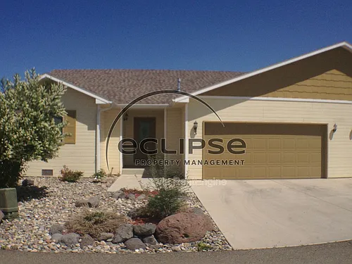 625 S Maple St #3 Photo 1