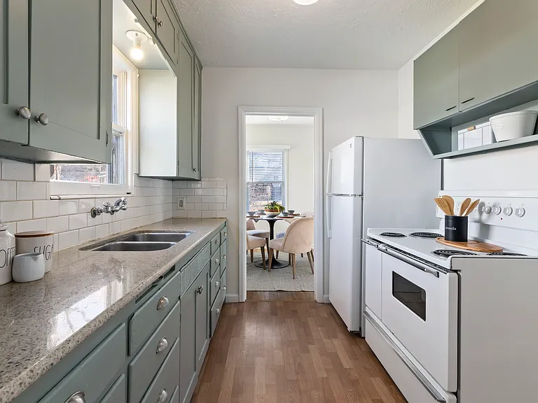 377 N 200 W — Photo 6