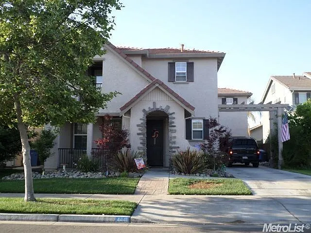 4441 Tahama Ln photo 1