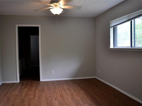 5th image of 11701 Sterlinghill Dr