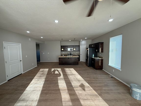 4th image of 3462 N Ohara Avenue