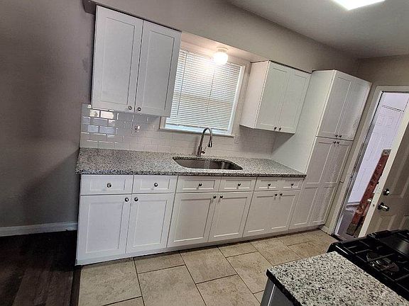 4th image of 4646 Ridge Point Dr