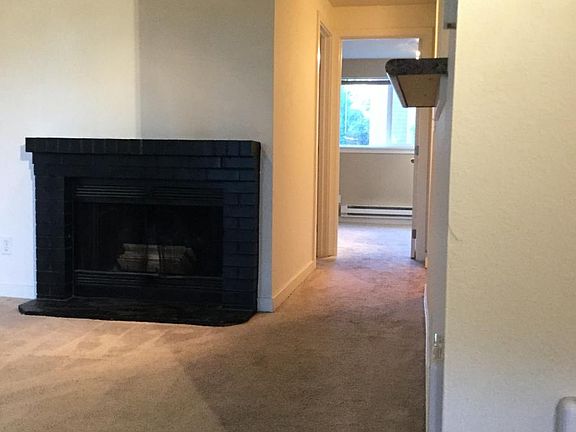 4th image of 14106 NE 181st Pl APT F204