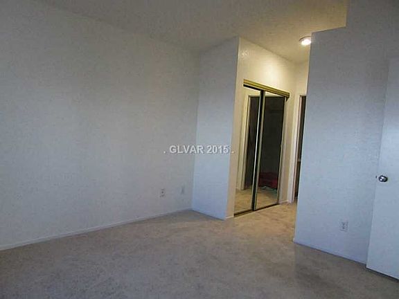 5th image of 629 Yacht Harbor Dr #1311