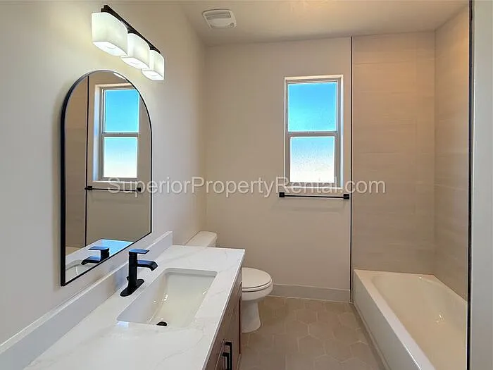 159 N 3670 W — Photo 11