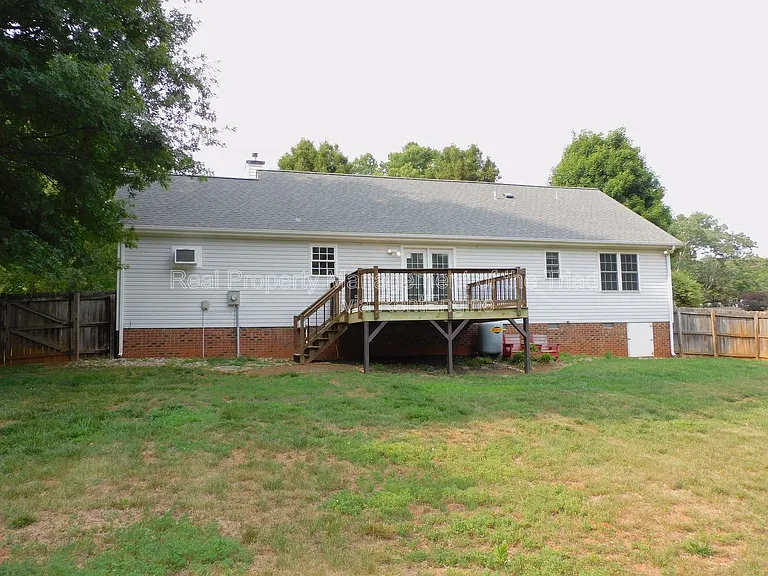 2804 Mitchell Wood Dr — Photo 26