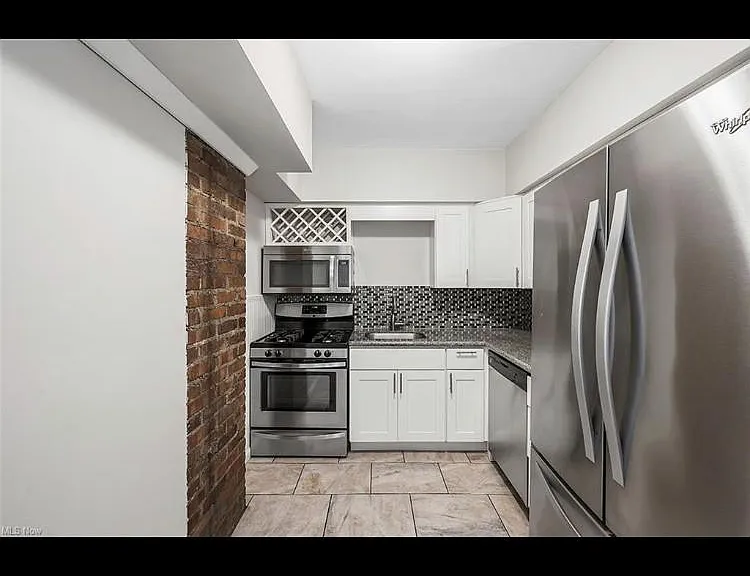 15241 Hilliard Rd — Photo 3