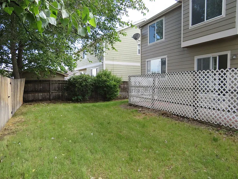 1839 Silver Meadow Cir — Photo 17
