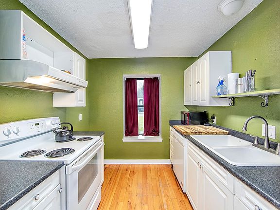 5th image of 435 Tanglewood Dr