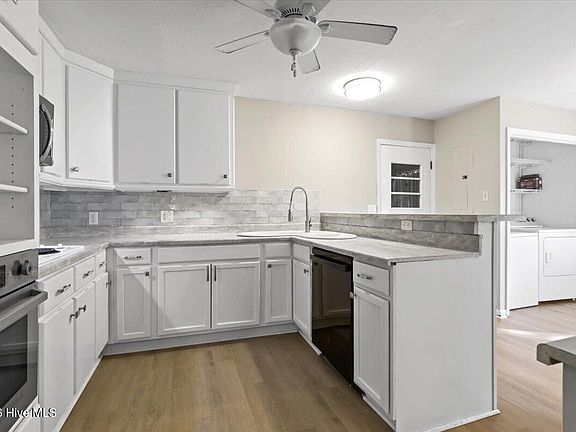 5th image of 105 Pinehaven Court