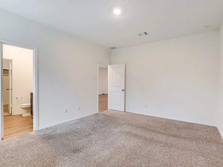 355 Geode Gln — Photo 17