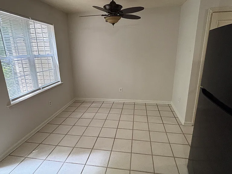 2829 Bobwhite Cir #A — Photo 6