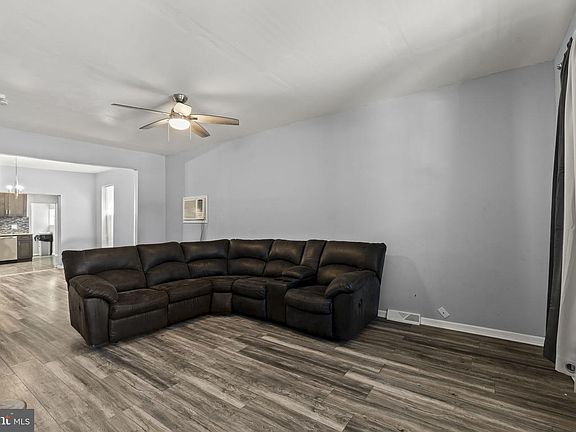 5th image of 226 Parker Ave