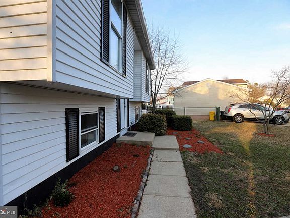 5th image of 366 Beaghan Dr