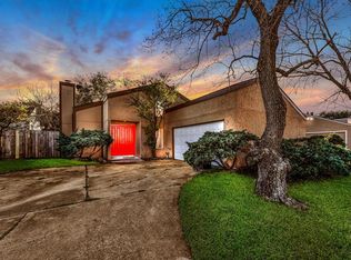 11111 Ashcott Dr, Houston, TX 77072