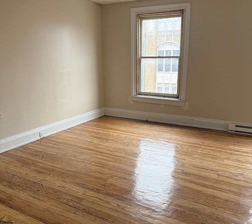 1st image of 32 W High St #300