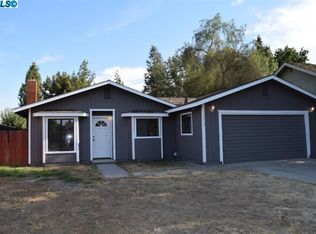 2015 S Mary Ave, Visalia, CA 93292